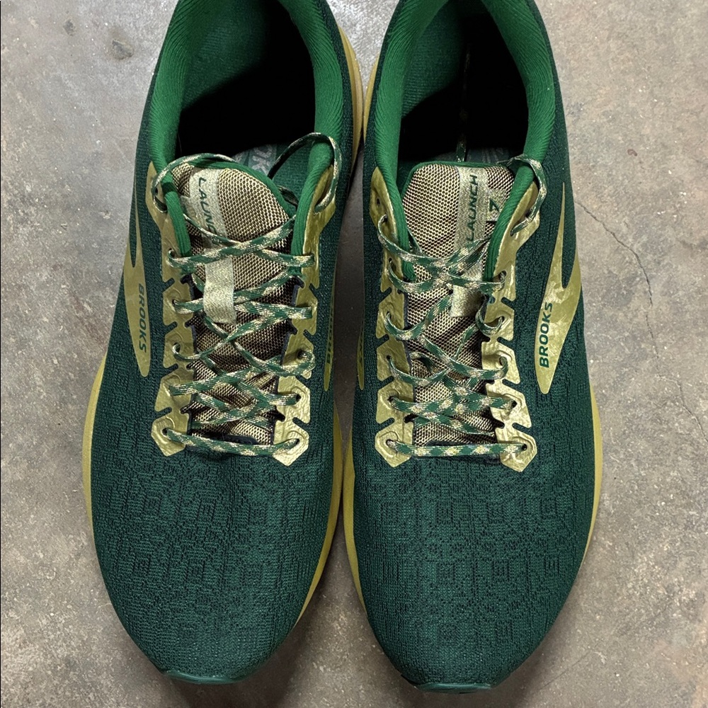 Brooks Men's Green and Gold Launch 7 Running Shoes - Picture 3 of 7
